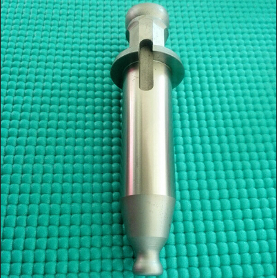 發(fā)動機(jī)箱體加工夾具拉桿